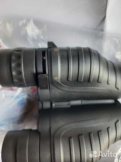 Бинокль 8-20x25