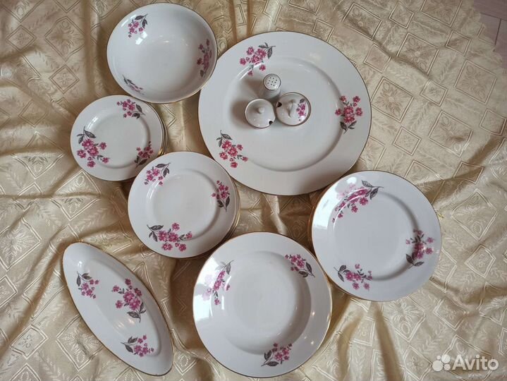 Столовый сервиз времен СССР