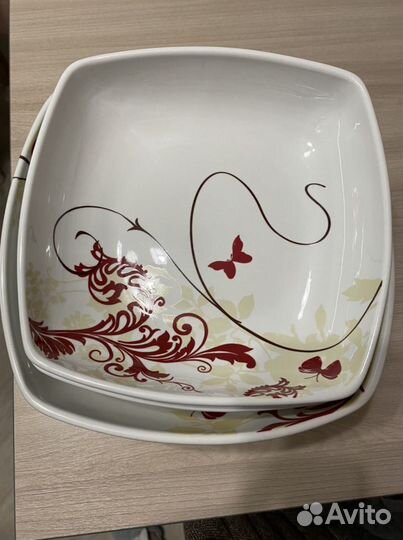 Набор столовой посуды новый