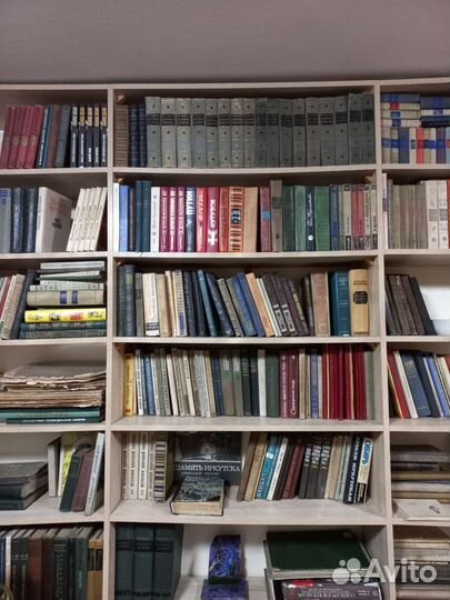 Книги. Старые редкие книжные издания