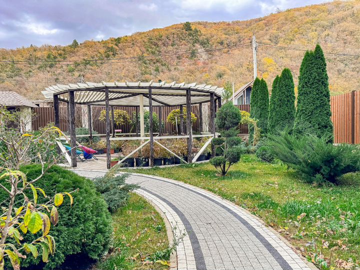 Дом 316,6 м² на участке 8,5 сот.