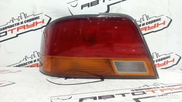 Фонарь toyota vista CV40 CV43 SV40 SV41 SV42 SV43