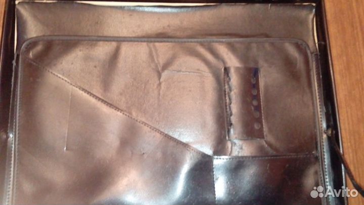 Чемодан дипломат