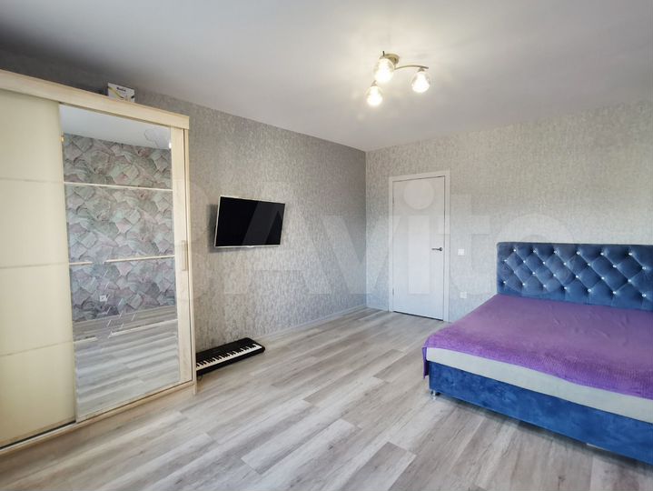 2-к. квартира, 60 м², 5/18 эт.