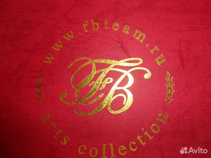 Фарфоровые чашки