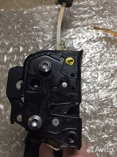 Замок двери audi a6 c6