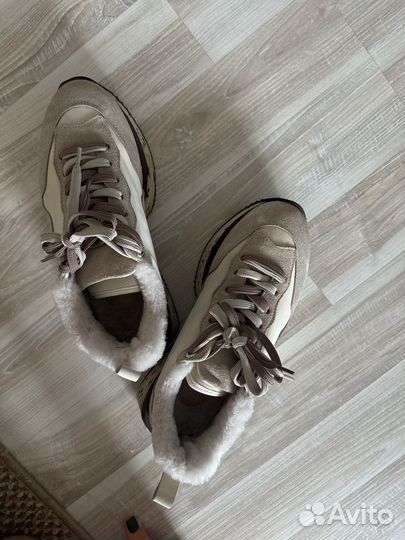 Кроссовки зимние