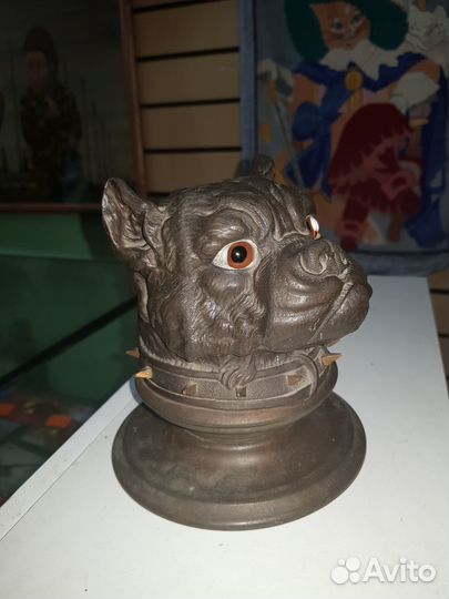 Шпиатр старая чернильница голова собаки