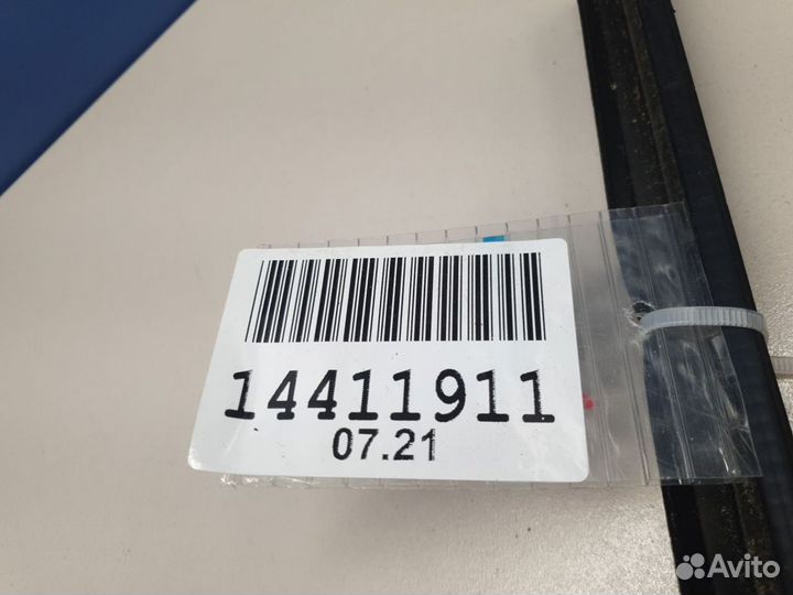 Накладка стекла задней левой двери Audi Q5 8R 2008