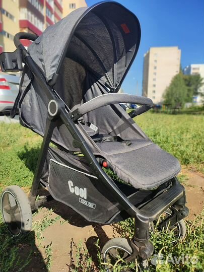 Коляска прогулочная