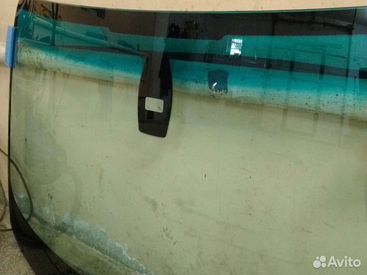 Стекло лобовое бмв Х1