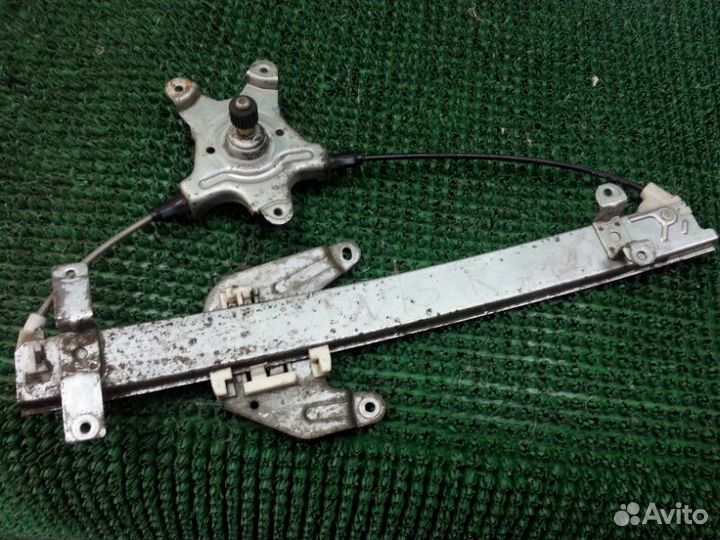 Стеклоподъемник задний правый Nissan Almera N15