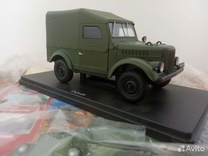 Модель автомобиля газ 69 в масштабе 1/24