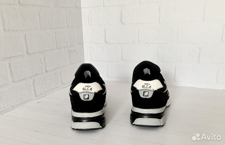 Кроссовки New Balance 990v3 luxe