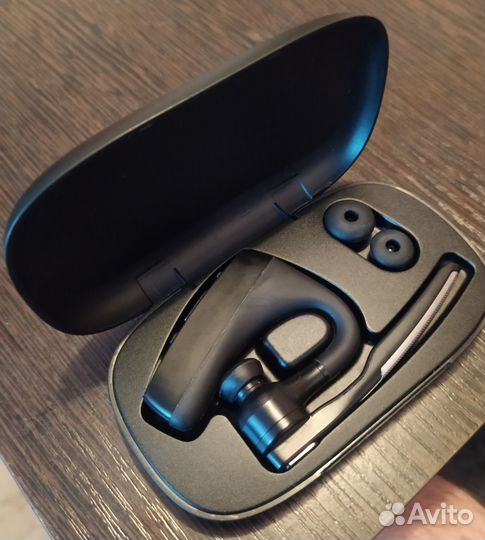 Беспроводная Bluetooth гарнитура