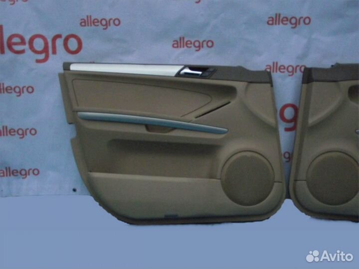 Обшивка дверей Mercedes ML W164