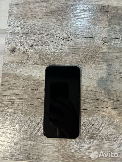 iPhone Xs, 64 ГБ