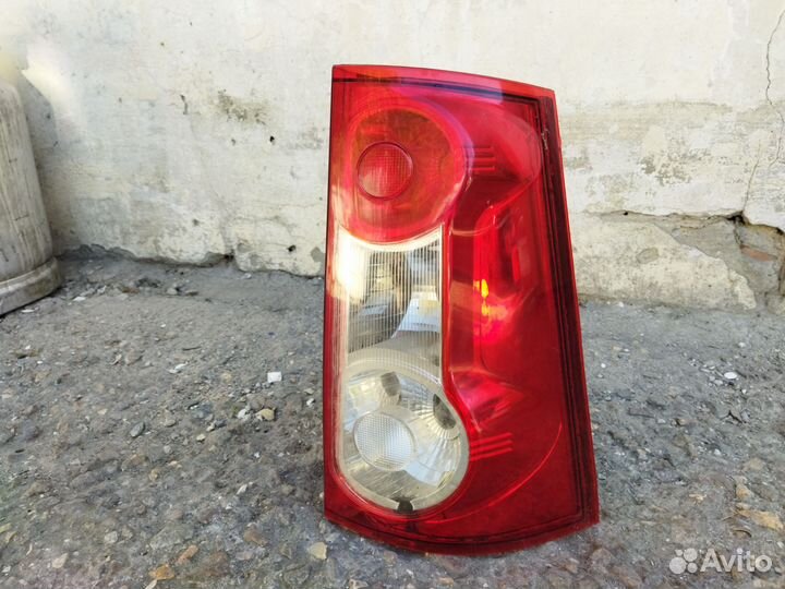 Стопарь правый задний лада ларгус б.у