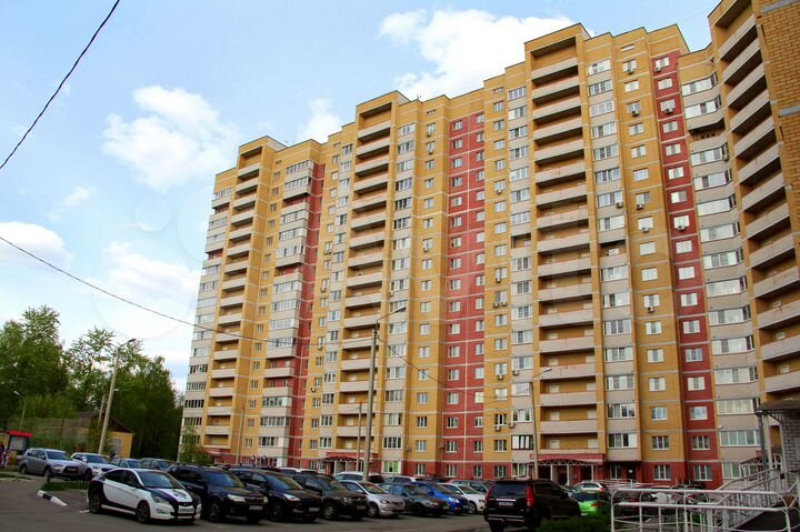 2-к. квартира, 60 м², 7/17 эт.