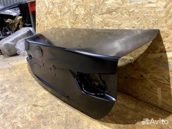 Крышка багажника Lexus GS