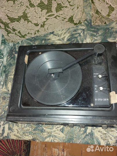 Проигрыватель пластинок СССР