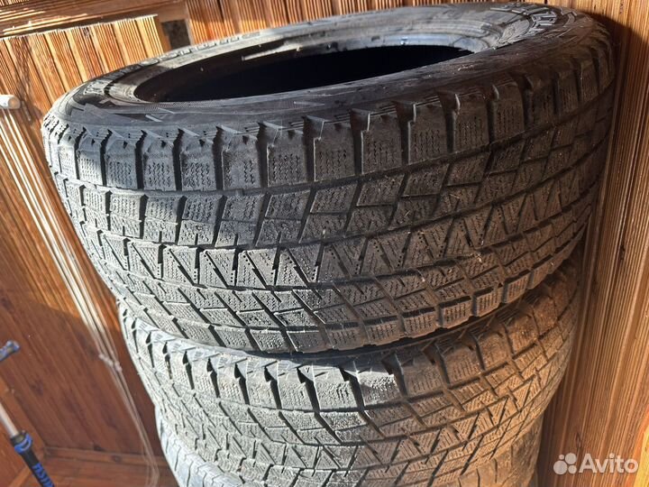 Bridgestone Blizzak DM-V1 265/60 R18