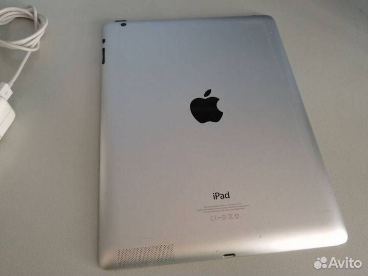 iPad 4 Wi-Fi. +Оригинальный Блок Зарядки