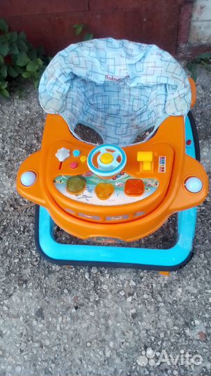 Стульчик для кормления.Ходунки. Бизиборд дом