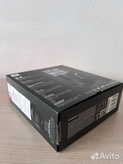 Беспроводные наушники jbl live 660 nc