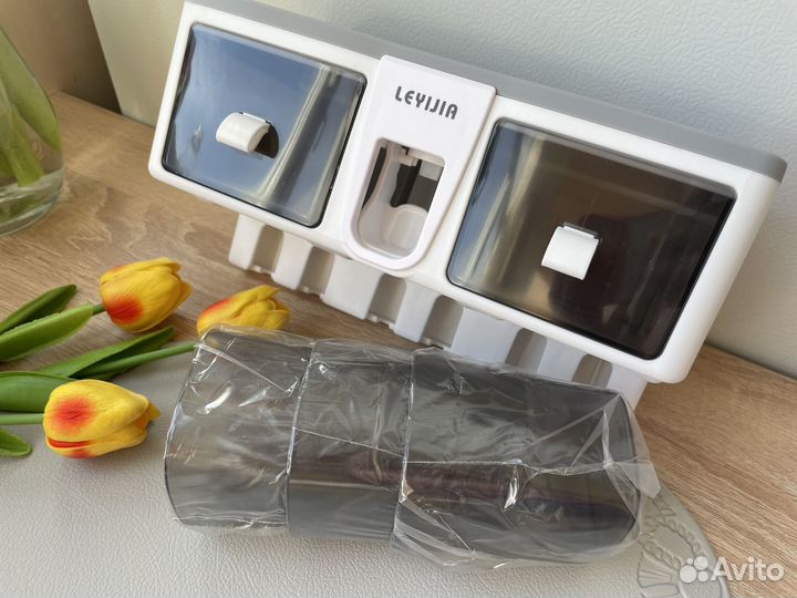 Органайзер для ванной с дозатором зубной пасты