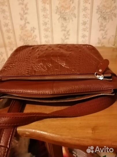 Женская сумка через плечо