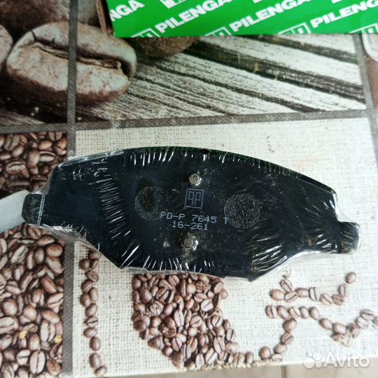 Тормозные колодки передние на volkswagen polo