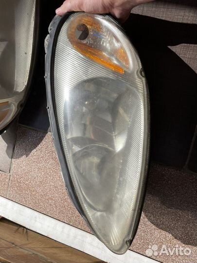 Фары передние на Chrysler PT-Cruiser 2001