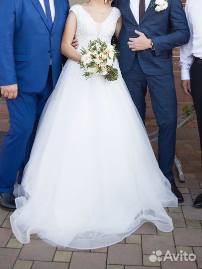 Свадебное платье