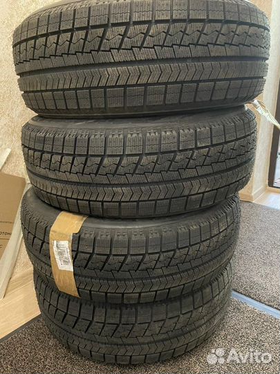 Bridgestone Blizzak VRX 225/60 R18