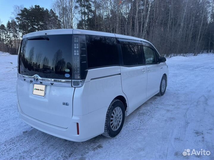 Toyota Voxy 1.8 CVT, 2014, 170 000 км