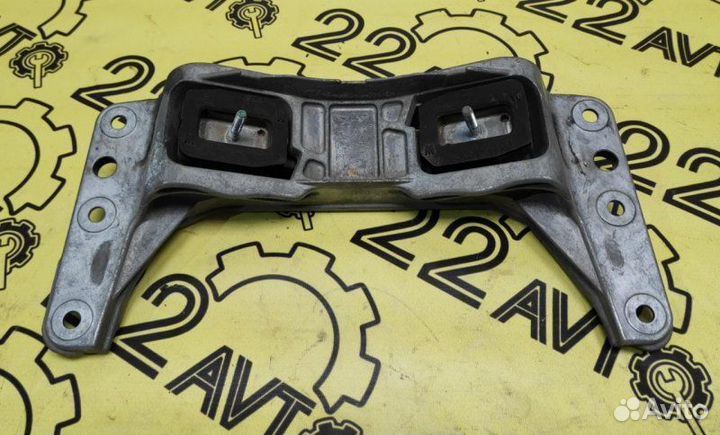 Подушка АКПП Bmw 540I E60 N62B40A 03.2006