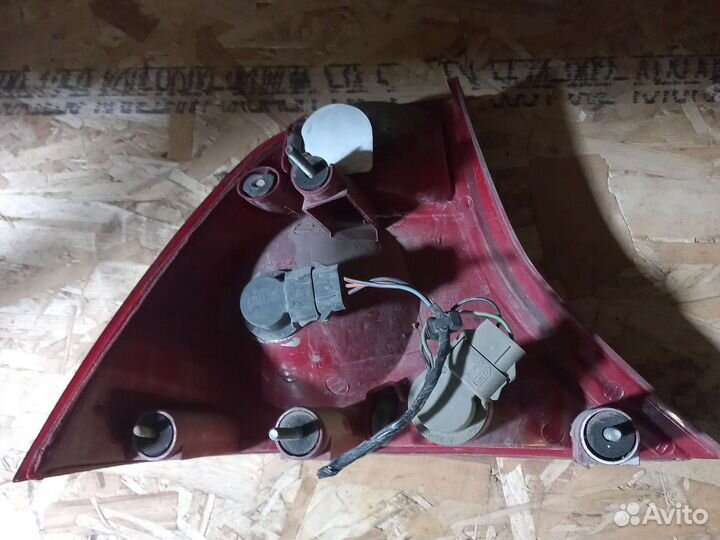 Фонарь задний левый, правый ford focus 1