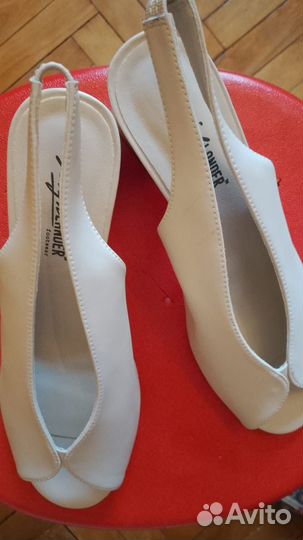 Туфли босоножки новые женские 38.5