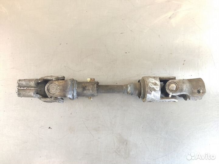 Кардан рулевой нижний Toyota Corolla e10