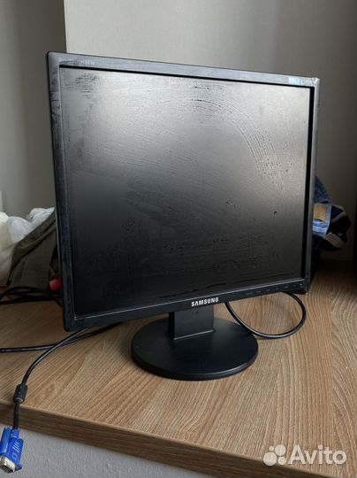 Монитор Samsung syncmaster 943n