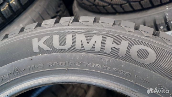 Kumho WinterCraft Ice Wi32 235/55 R18 104T