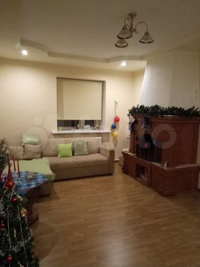 Коттедж 340 м² на участке 7 сот.