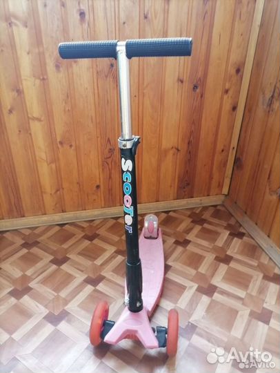 Самокат 3х колесный
