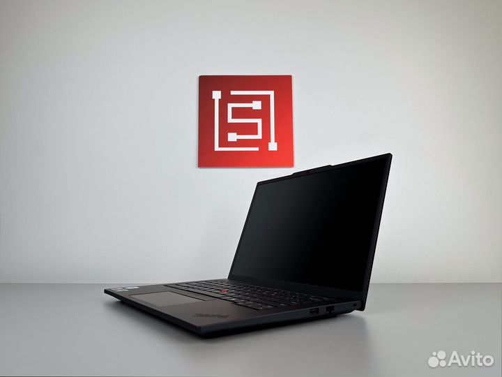 ThinkPad T14P 2024 Ultra 9/7, RTX4050, 32/16GB