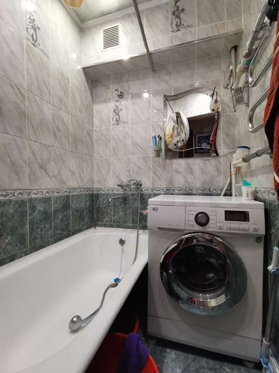 2-к. квартира, 41 м², 5/5 эт.