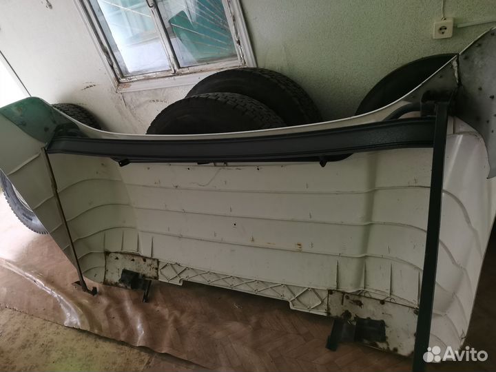 Спойлер на крышу Scania