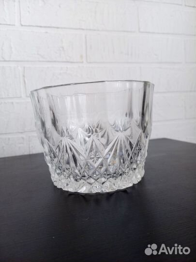 Хрустальная конфетница