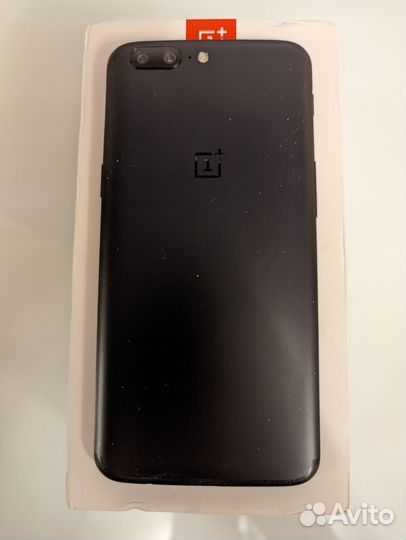 Телефон OnePlus 5