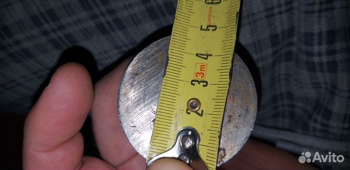 Выпускной клапан